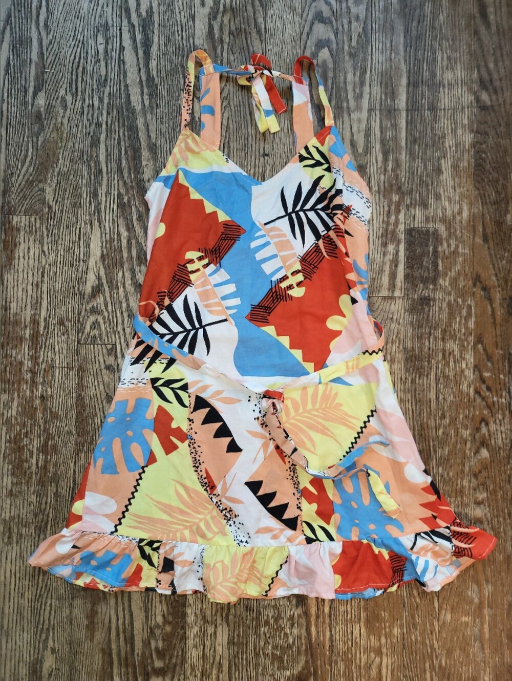Discovery Vibrant Leaf Print Dress